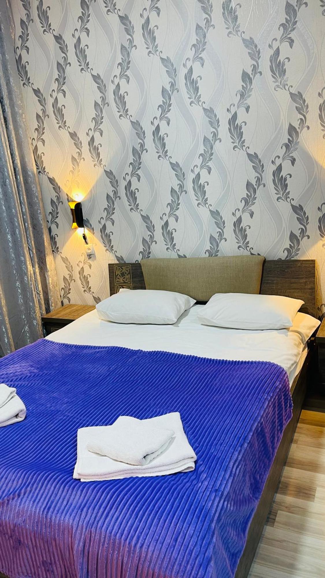 Guest House Royal Comfort With Terrace Kutaisi Eksteriør bilde